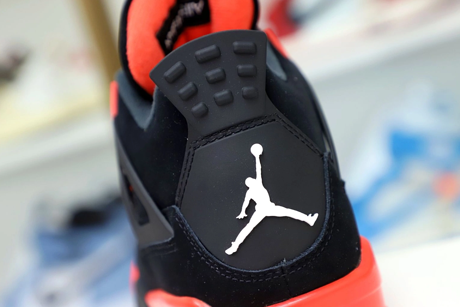 AIR JORDAN 'RED RETRO 4 THUNDER' 1229